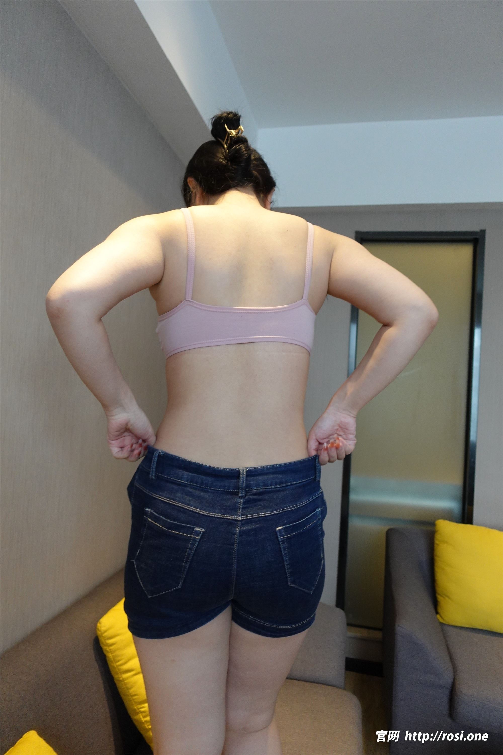 ROSI写真 2022.08.10 NO.3901